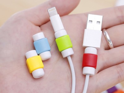 數(shù)據(jù)線保護(hù)套用什么膠水能粘住？使用聚力牌PVC塑料瞬間膠