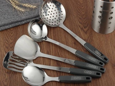 硅膠粘金屬膠水案例，聚厲牌這款硅膠粘金屬膠水抗震動(dòng)柔韌性好