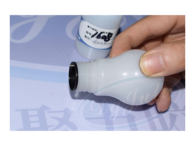 ABS塑料膠水固化慢且發白發脆？聚力膠水為您避免這些問題