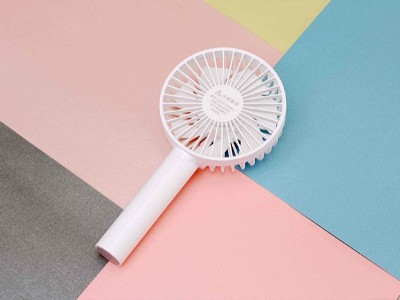 小風扇的外殼ABS塑料件聚力快干膠粘接案例