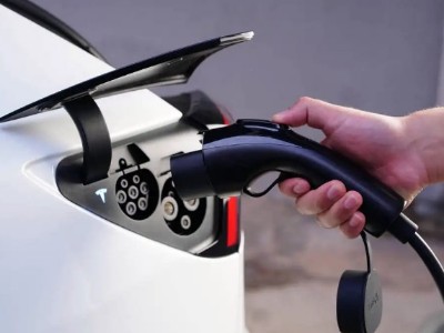 汽車充電槍膠水哪個廠家好？東莞聚力膠水廠家實力研發生產二十余載！