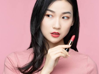 口紅用膠案例，看看客戶是如何選擇快干膠的？