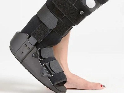 PP塑料粘海綿用什么膠水粘？聚力牌環保PP塑料膠水替產品把關！